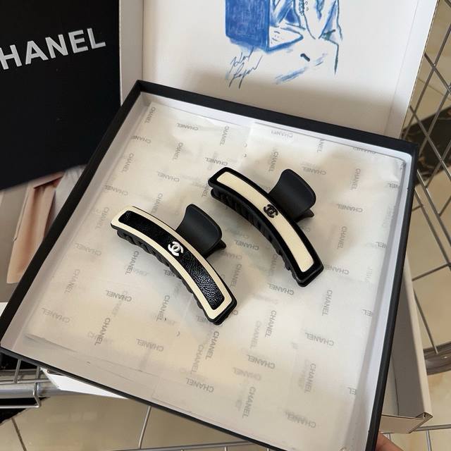 With Packaging Box Single Chanel Chanel's Latest Small Hair Clip, Simple And Pra