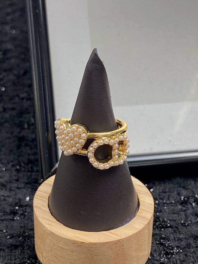 Ring Bestseller Now Available! Exclusive High-End Quality Photos From The Boutiq