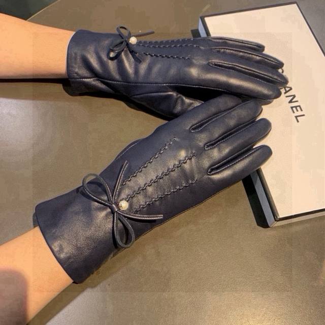 New Exclusive Launch Touchscreen Gloves Chanel Original Quality Official Website