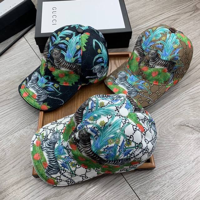 G-House. Printed Design, Ultra-High Quality, Latest Style! Fashionable And Trend
