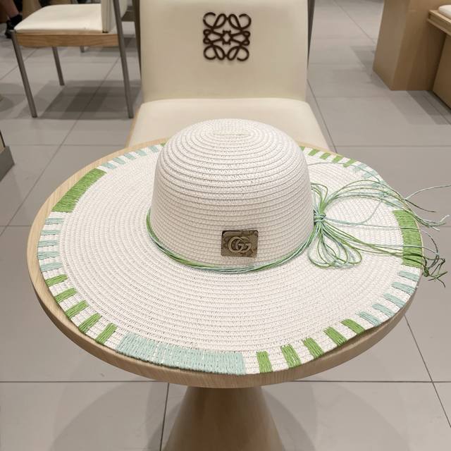 Gucci Spring/Summer New Arrival Wide-Brimmed Straw Hat, Foldable Beach Hat, New