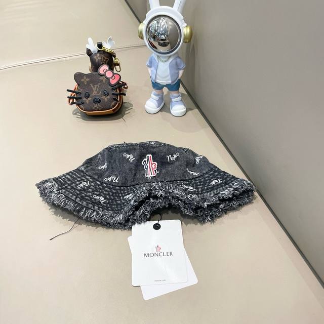 Moncler Denim Fisherman's Hat, Fisherman's Bucket Hat, Head Circumference 57 Cm.