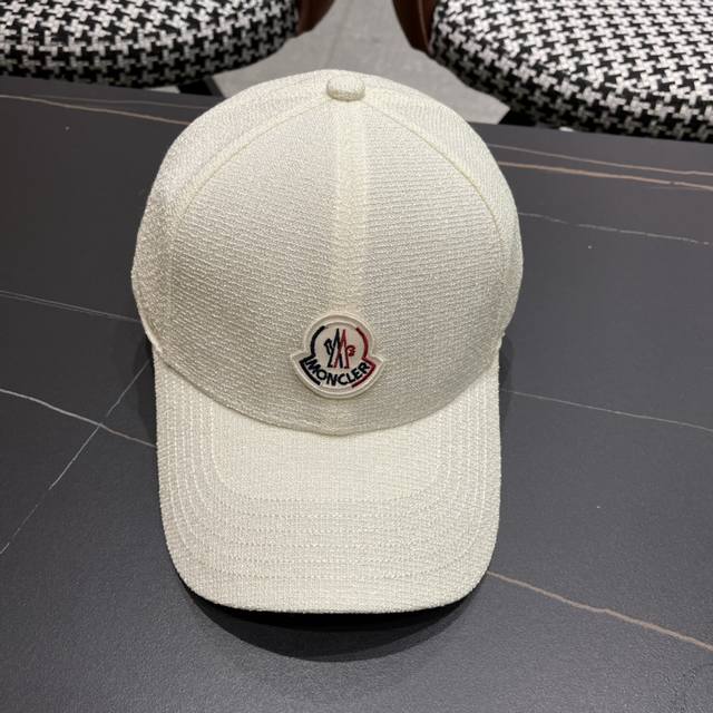 Moncler Classic Baseball Cap, Classic Popular Style, Lightweight And Breathable!