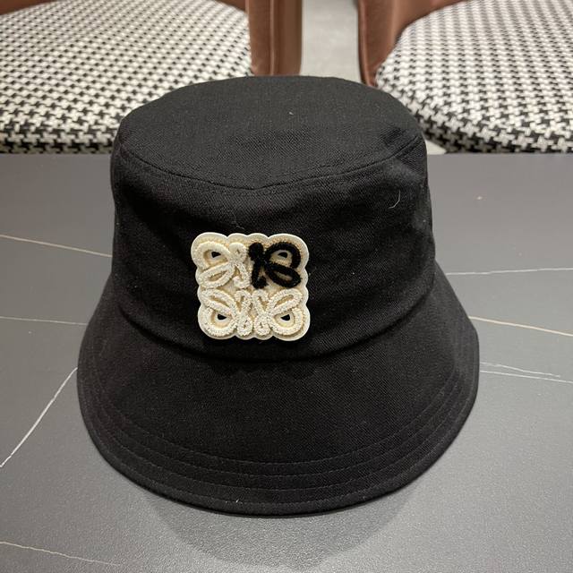 Loewe Spring/Summer New Japanese-Style Minimalist Fisherman's Hat, Trendy And Ve