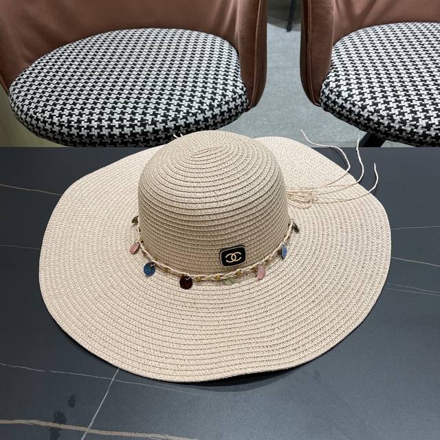 Chanel 2025 New Arrival Woven Straw Hat, Essential For Vacations And Casual Outi