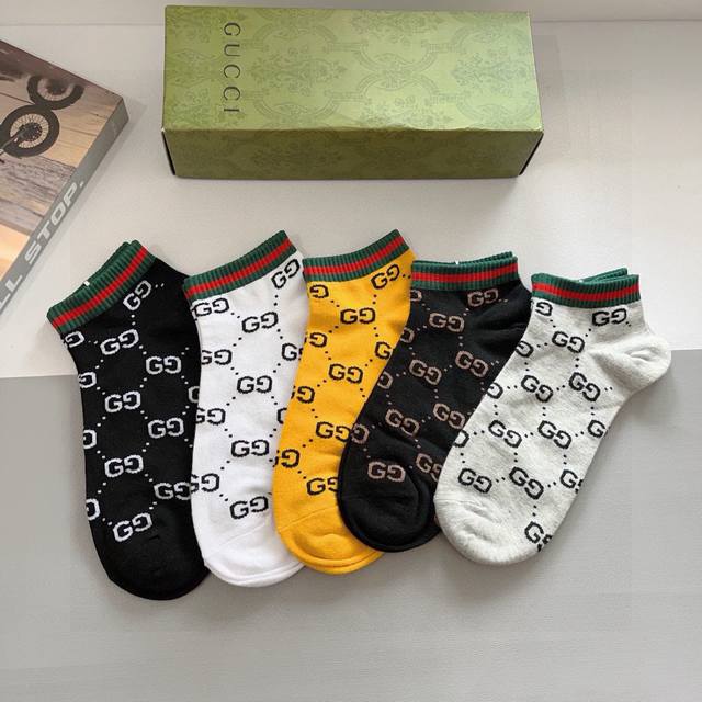 With Packaging, 5 Pairs Per Box. Gucci Socks, A Super Popular Item On Instagram,
