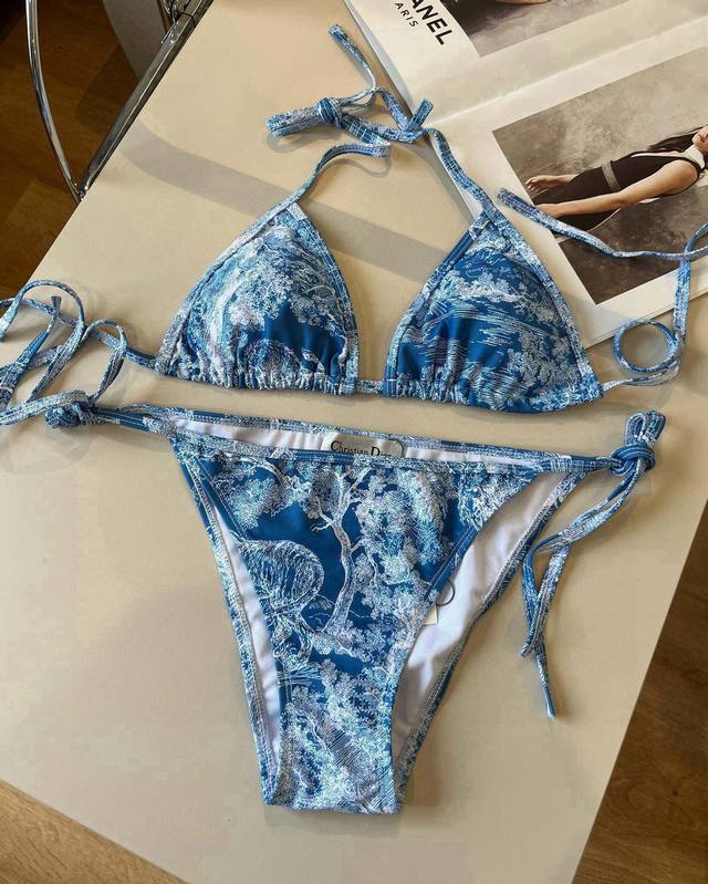 New Split-Style Bikini With Matching Hardware, Suitable For Various Occasions: B