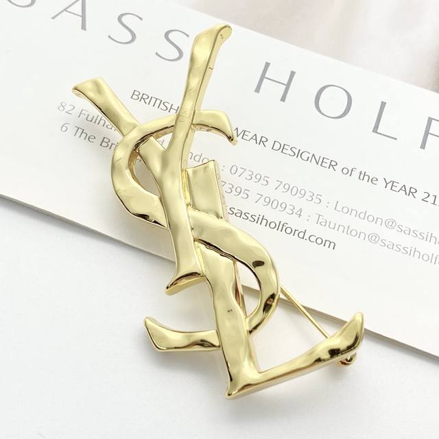 Brooch Hot-Selling New Arrivals Saint Laurent Ysl Logo Brooch The Uneven Lava Te