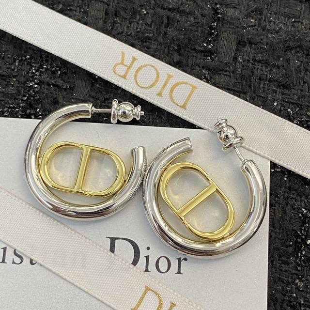 Dior Earring Bestsellers Now Available Silver Ring Gold Cd Earrings Unique Color