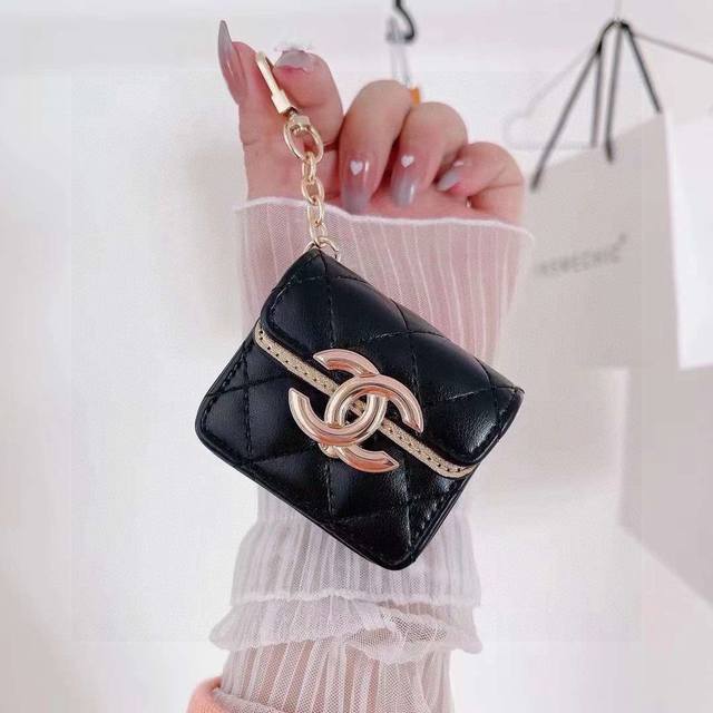 Chanel Black Gold Series Official 1:1 Earphone Case Fashionable Mini Crossbody B