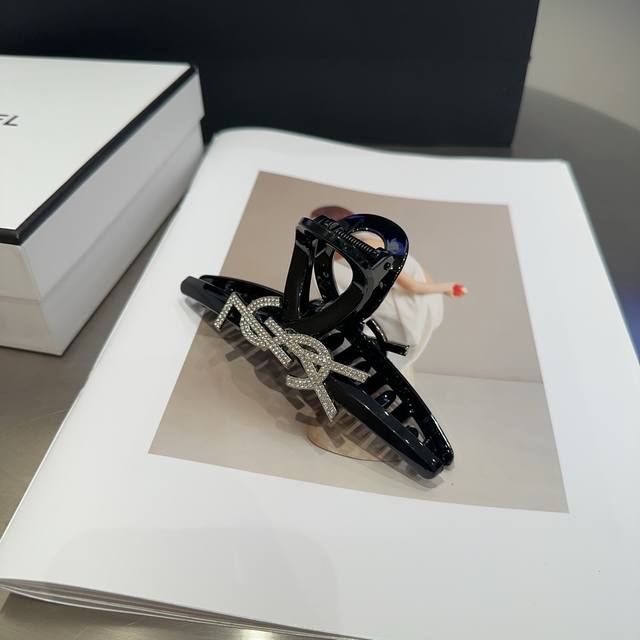 With Packaging Box Ysl Saint Laurent New Hair Clip, Elegant And Stylish, Perfect