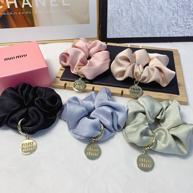 Miu Miu Miu Miu Hairband Silk Hangtag Logo Elastic Hairband Elegant And Versatil