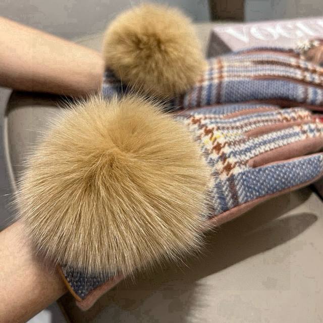 Burberry New Arrival Wool Gloves, Fashionable Gloves, Autumn/Winter Warm Fleece