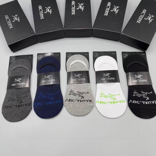 Special Edition: Arc'teryx Men's New Invisible Socks, 100% Cotton Material, Embr