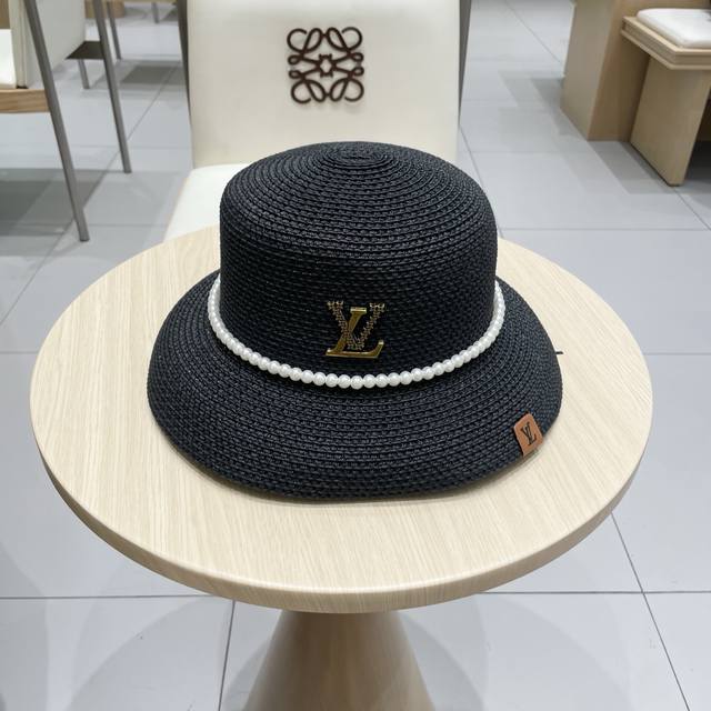 Lv New Straw Hat With Lace-Up Design, Essential For Travel, Head Circumference 5