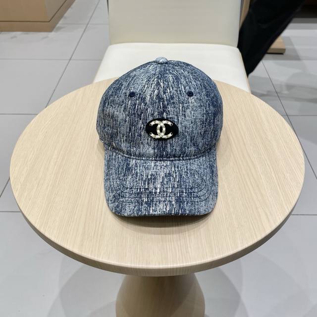 Chanel Chanel 2025 New Arrival Small Chanel-Style Luxury Baseball Cap, Classic S