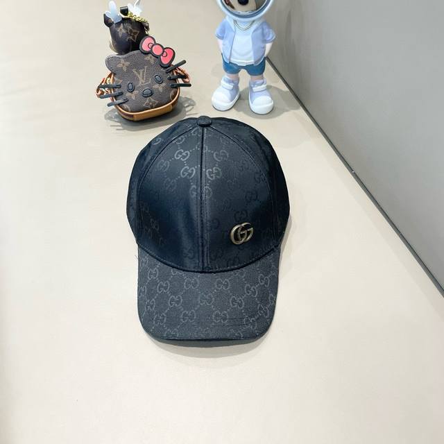 Gucci Baseball Cap Exquisitely Crafted With A Luxurious And Sophisticated Design