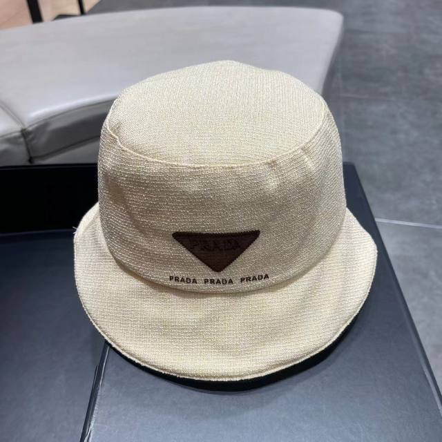 Prada Fall/Winter New Plaid Triangle Label Fisherman's Hat, Goes Great With Anyt