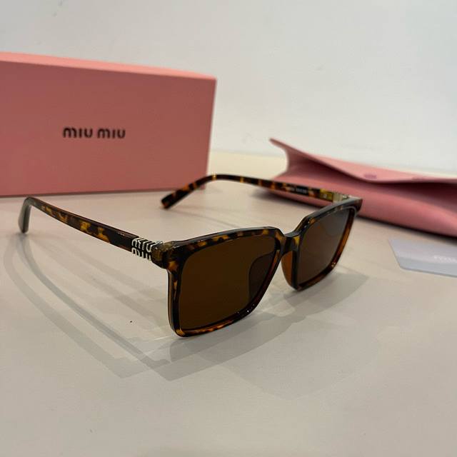 Miumiu Miu Miu Sunglasses, Optical Lenses Recommended By Top Influencers