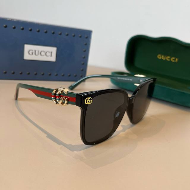 New Arrival Women's Sunglasses Large Frame 3D Face-Flattering Design Retro And E