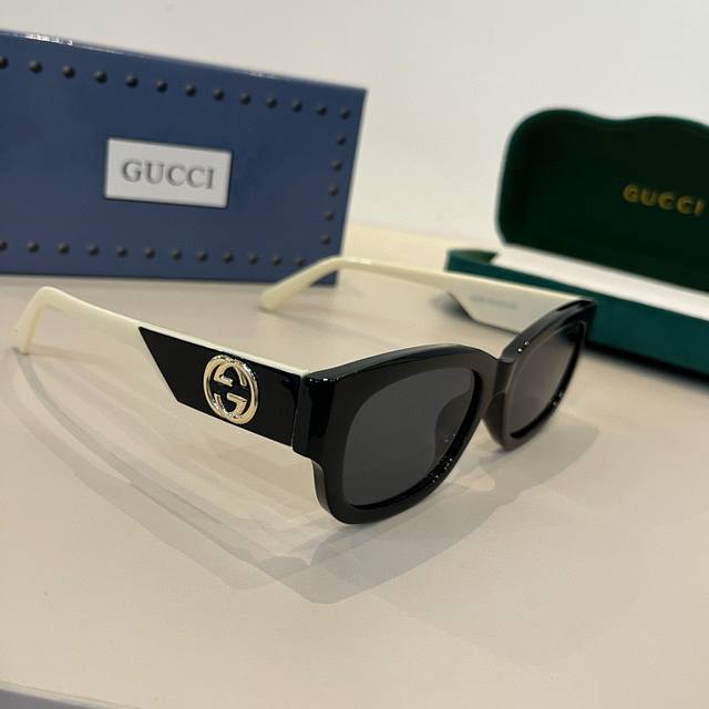 Gucci New Arrival Women's Sunglasses Large Frame 3D Face-Flattering Design Retro