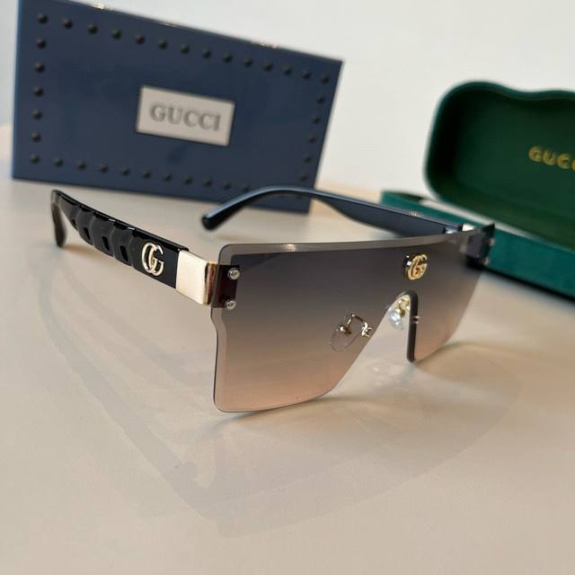 Gucci Mastercrafted Polarized Sunglasses, High-End, Fashionable, Versatile Men's