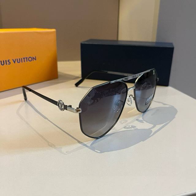 Lv Louis Vuitton New Arrival Sunglasses, Unisex Style