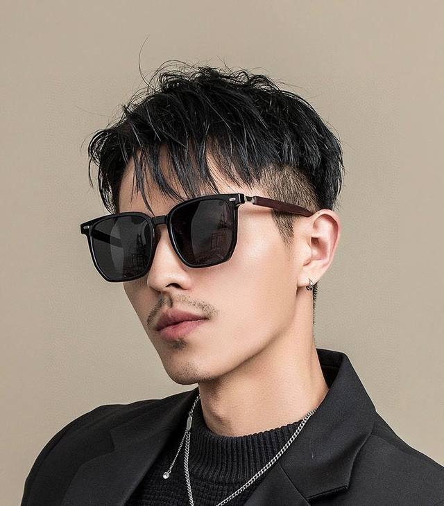 Ultra-Stylish And Edgy Gucci New-Style Sunglasses Redefine Spring/Summer Eyewear