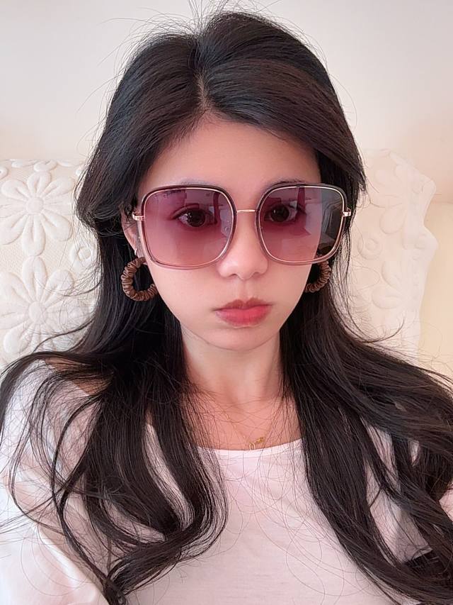 Polarized Series Dior Classic Square Frame Design, Flattering For All Face Shape