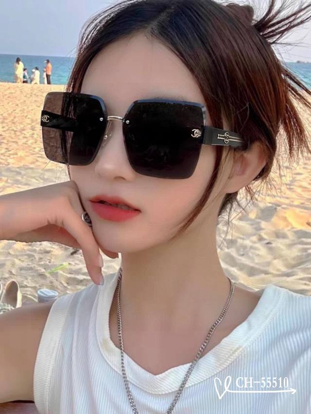 French Chanel - Chanel . Polaroid Resin High-Definition Lenses . Tr Frame - Ligh
