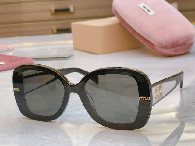 Miumi* Miu*Miu New Sunglasses, Model: Mu 06Ks, Size: 64-17-145