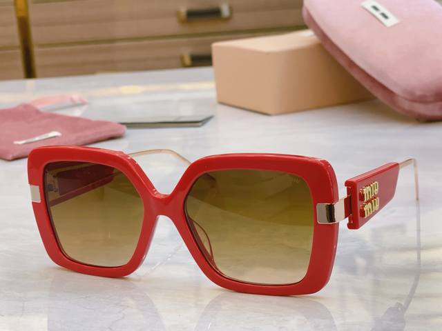 Miumi* Miu*Miu New Sunglasses, Model: Mu 131Av, Size: 55-17-142