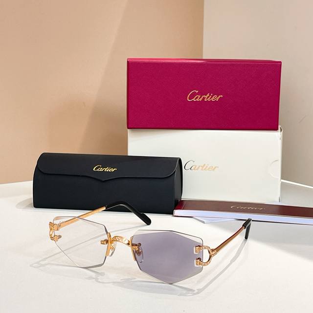 Sunglasses With Photochromic Lenses Cartie*Model: Ct0582S Size: 48Mm 21-145~