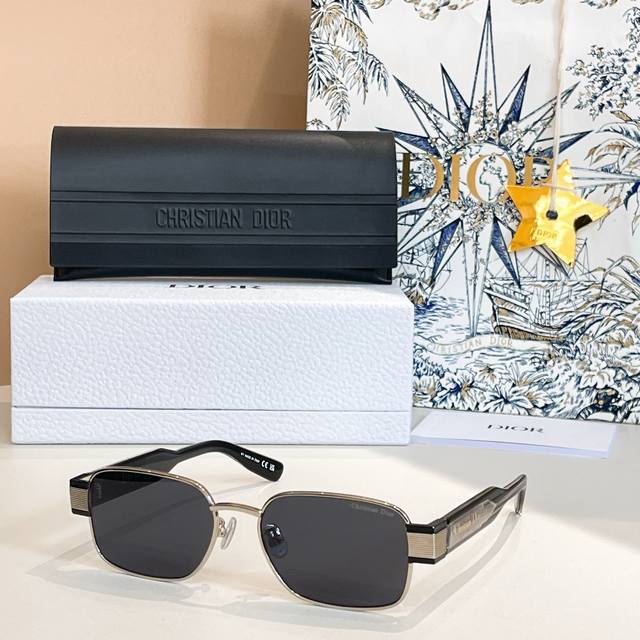 Dio*Model: Christian Dior Label S2U Size: 54 X 17-145