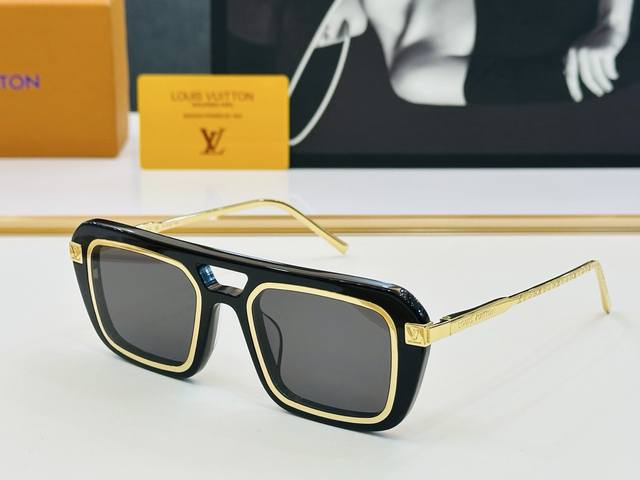 Louis Vuitton Z2190E Size: 51Mm X 22-140Mm Vibrant Design, Showcasing Unique Per