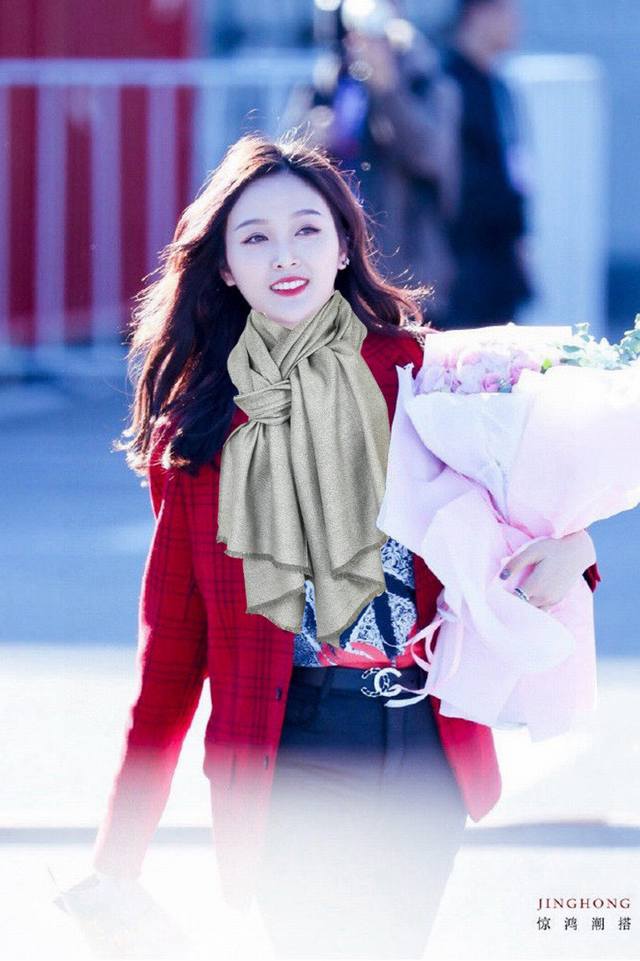 Premium Loro Piana Twelve-Baby Cashmere. This Scarf Is Made From Baby Cashmere,