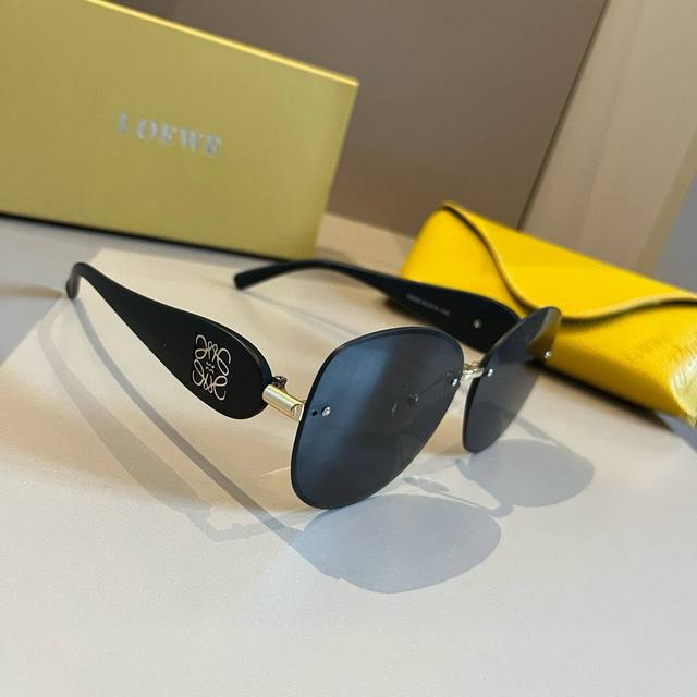 Loewe Sunglasses
