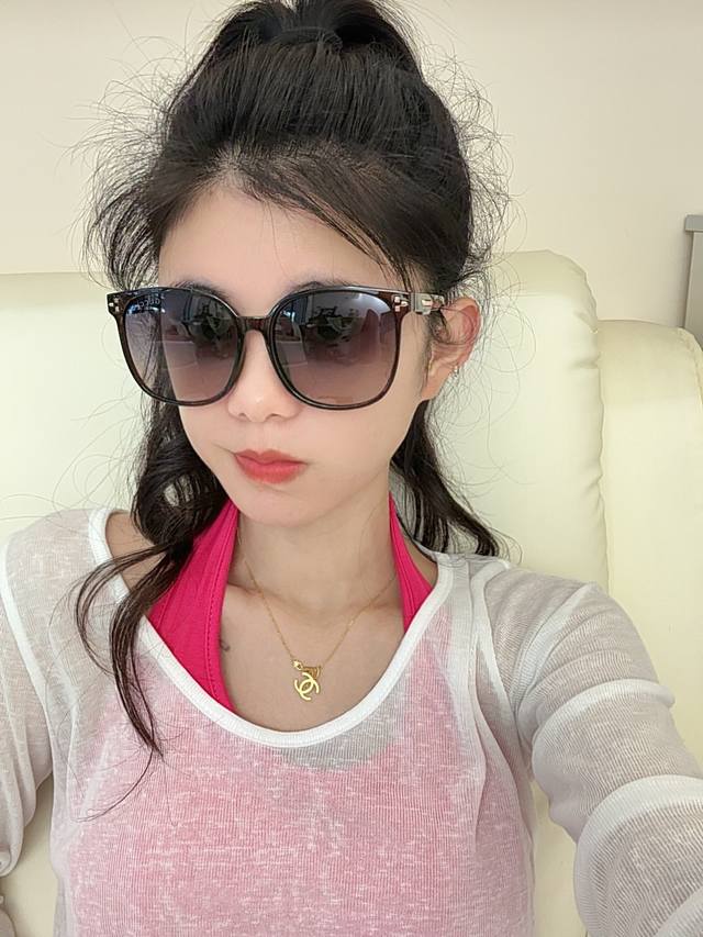 Ultra-Stylish And Trendy Gucci Sunglasses Redefine The Latest Spring/Summer Eyew