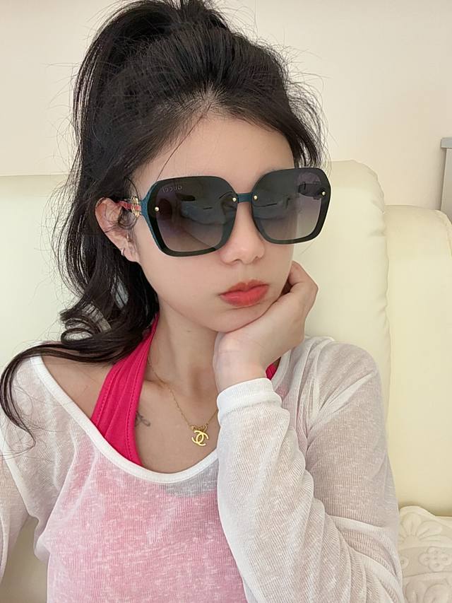 Gucci Polarized Sunglasses 2025 Spring New Arrival Trendy Bestseller Fashionable