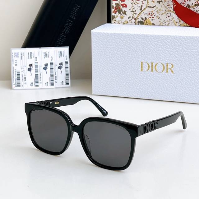 Qi Se Lai Lu ~ Square Unisex Style, Suitable For Both Men And Women, Flattering
