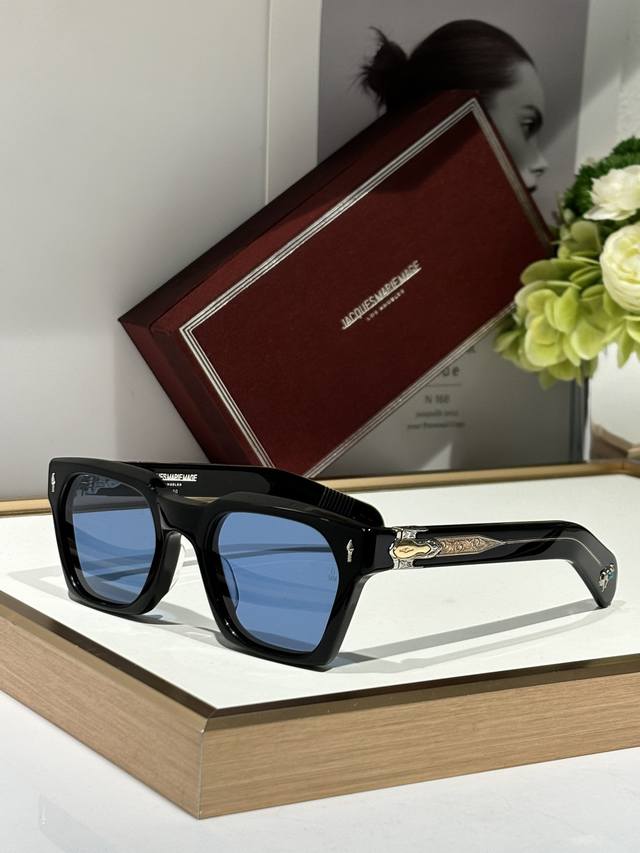 Jacques Marie Mag* Model: Sterett Size: 52-22 Turquoise Accents