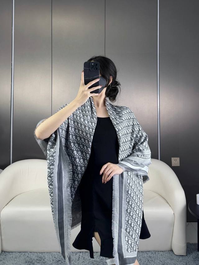 Square Scarf Dior Shawl With Classic Lettering Paired With A Luxurious Silk-Wool
