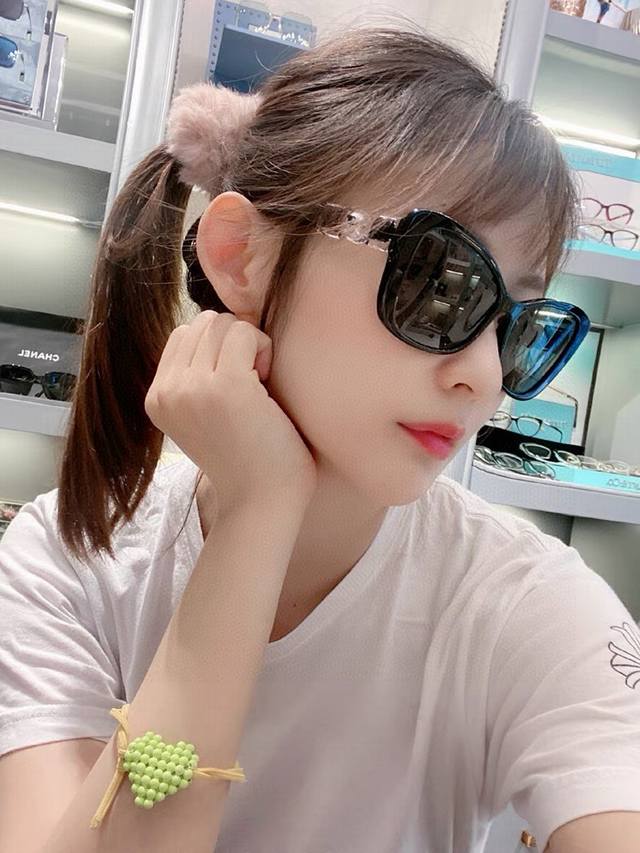 Chanel New Pearl-Inspired Sunglasses Ch5445H Butterfly-Shaped Sunglasses