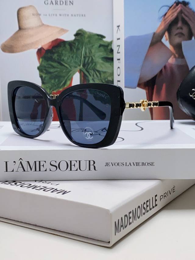 Chanel Chanel 2025 New Arrival European And American Celebrity Metal Fashion Wom