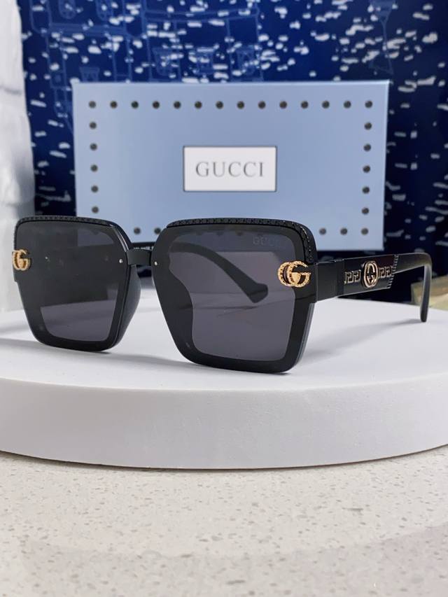 Gucci 2025 New Arrival Luxury Women's Polarized Sunglasses Uv Protection Large F