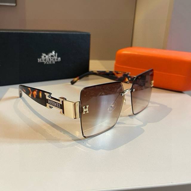 Hermes Herm S New Arrival Women's Sunglasses Large Frame With A Three-Dimensiona