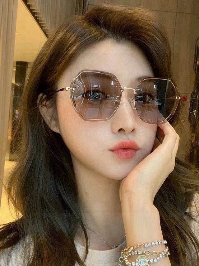 New Chanel Sunglasses Redefine Spring/Summer Eyewear With Unique Charm And Avant