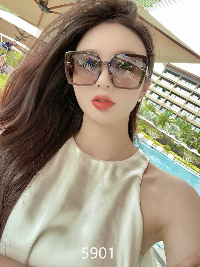 Cd Women's Sunglasses High-Definition Nylon Lenses Face-Slimming Fashionable Sty