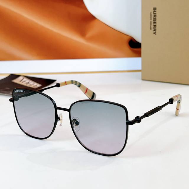 Burberry Model: Be6019 Size: 57 Mouth 17 142