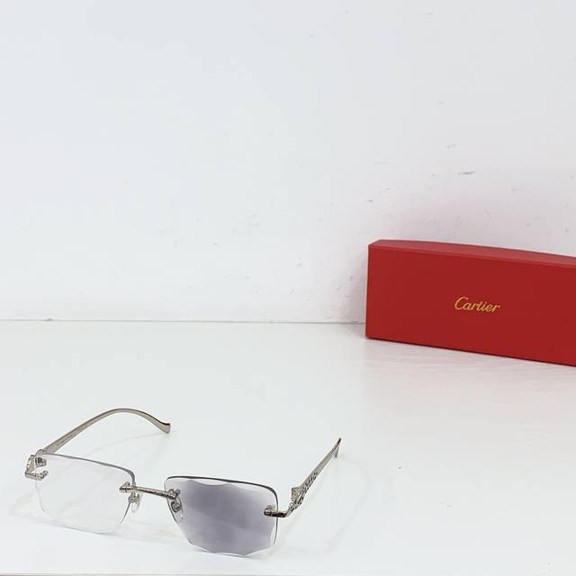 Cartier Model: Ct9527O Size: 50X17 130